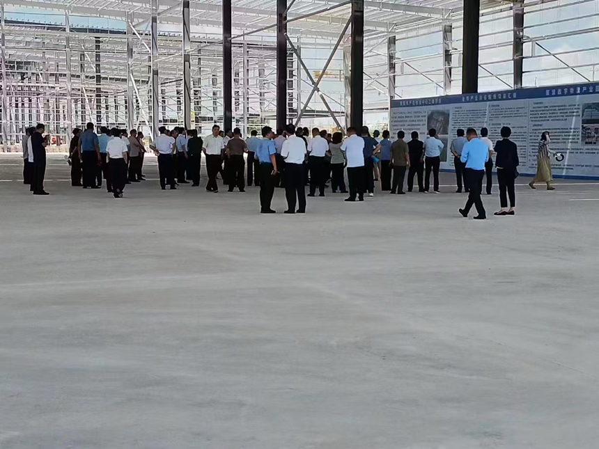 7月31日上午，阜阳市委书记刘玉杰率队深入一线，来我工地督导重点项目建设。(图4)